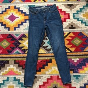 Old Navy Blue Skinny Jeans with Tapered Legs and Smooth Stretch Denim